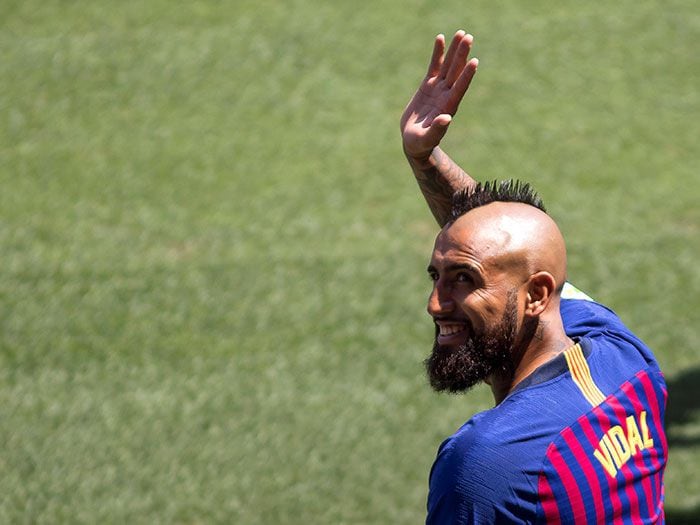 "Quiero jugar más": La petición de Arturo Vidal al DT del Barcelona