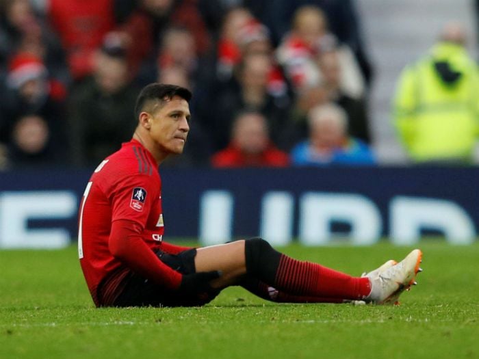 Solskjaer retó a Alexis Sánchez por no pedir cambio por lesión