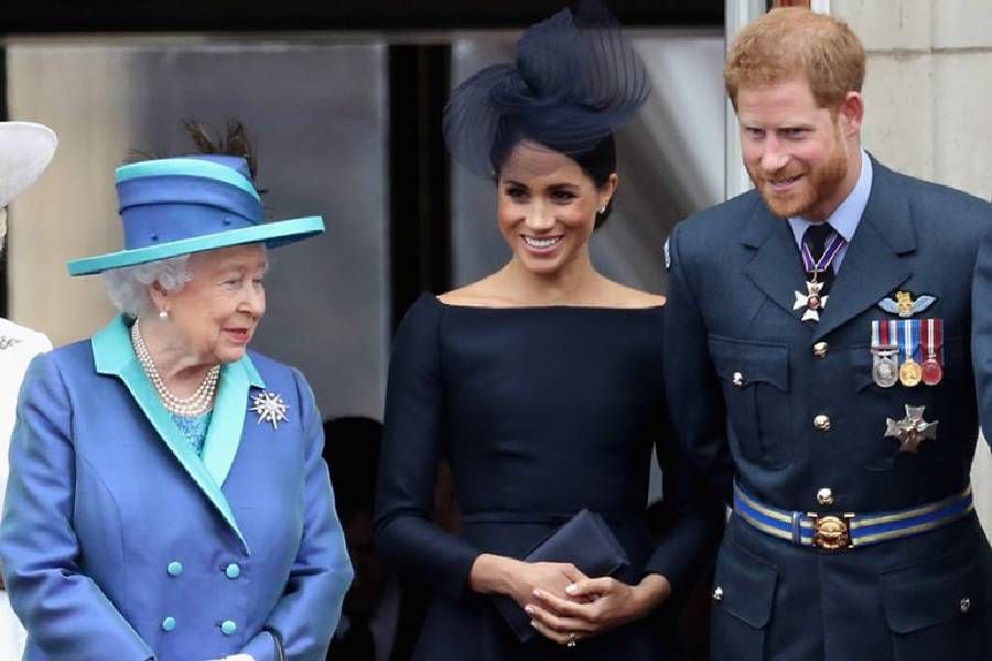 Harry y Meghan vuelven al Palacio de Buckingham