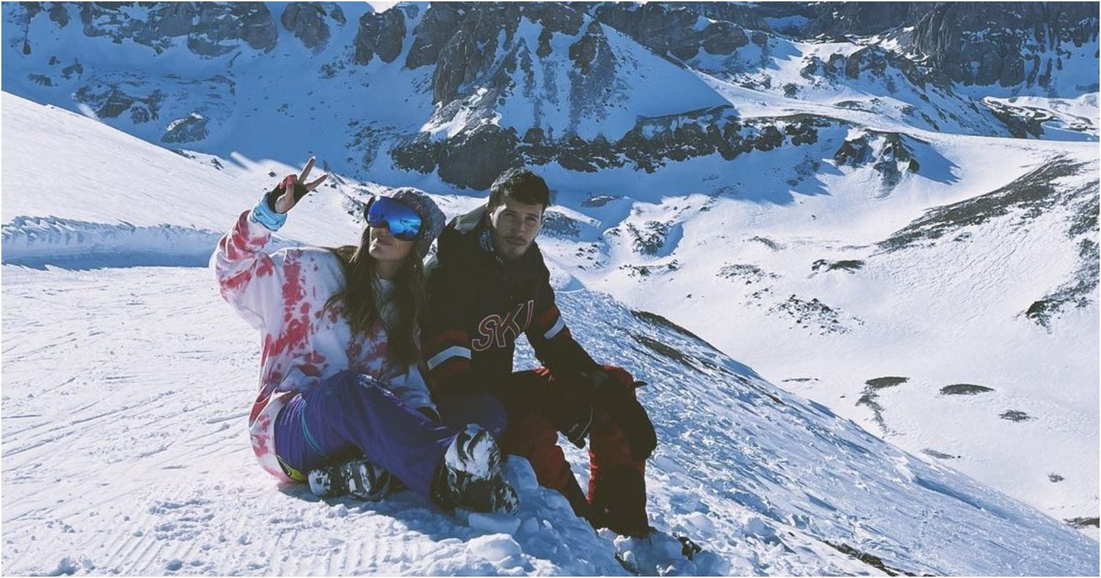 Cata Vallejos y Sebastián Yatra en Valle Nevado, vía Instagram