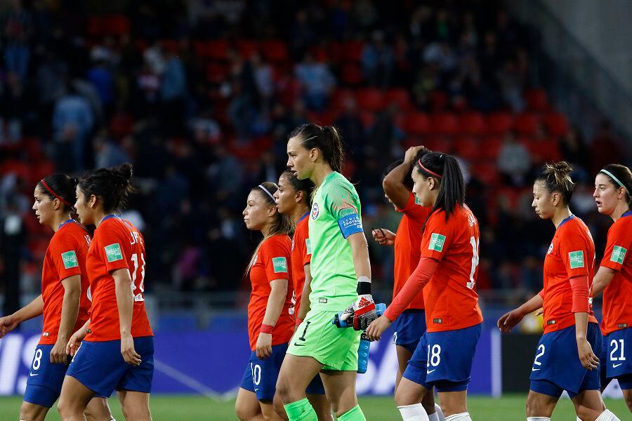 Los memes que dejó la dramática eliminación de la Roja femenina