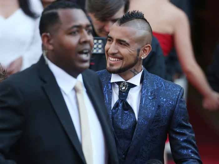 Chocaron auto de Arturo Vidal: lo conducía su guardaespaldas