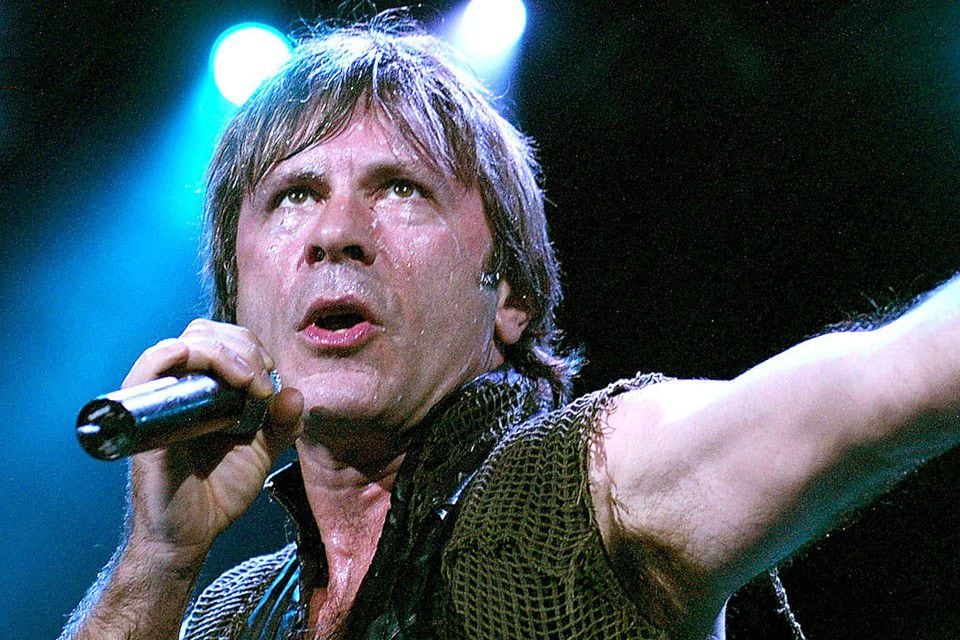 Bruce Dickinson de Iron Maiden se contagió de covid: "Si no me hubiera vacunado podría tener serios problemas"