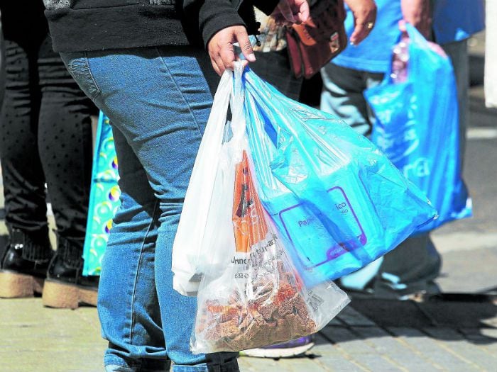 La pachamama celebra el fin de las bolsas plásticas