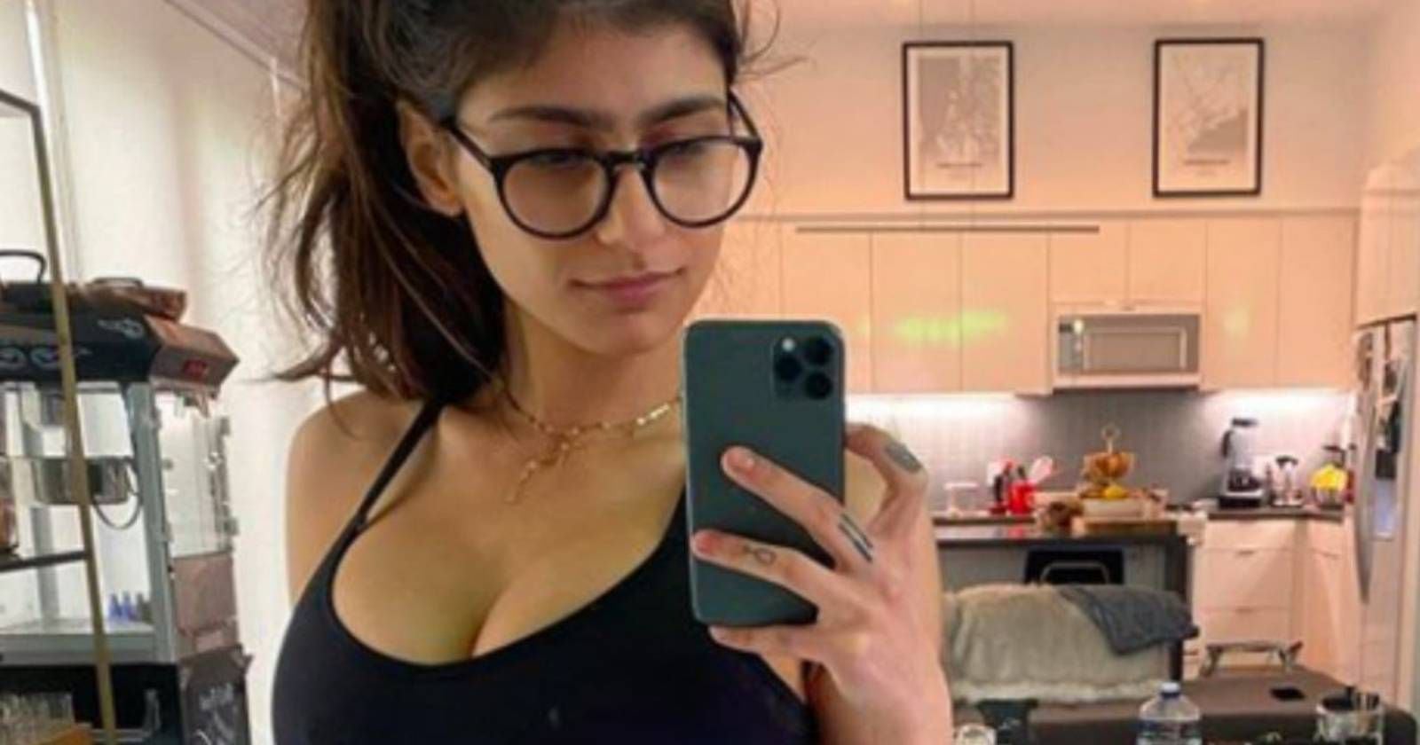 Mia-Khalifa