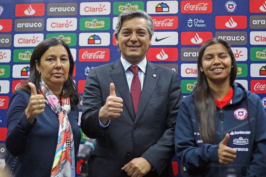 La Roja femenina cambió el clásico del domingo para el sábado