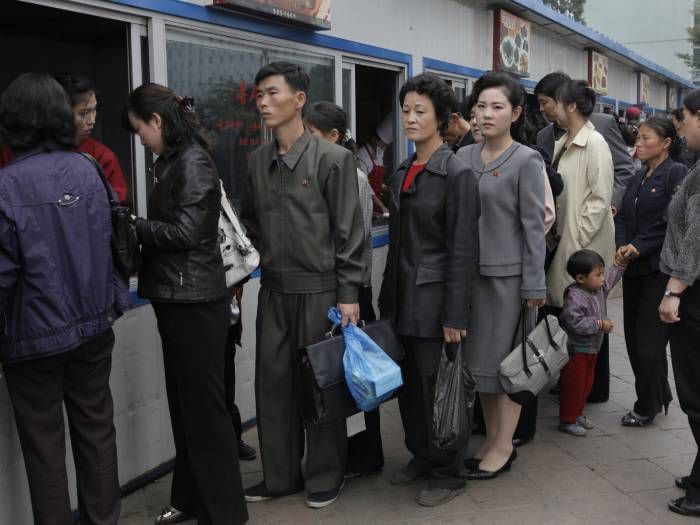 ¿Sin contagios? Reportan "compras de pánico" en Corea del Norte por Covid-19