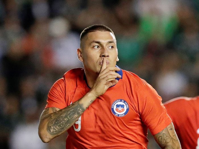 La Roja pierde un delantero: Nico Castillo estará un año fuera de las canchas