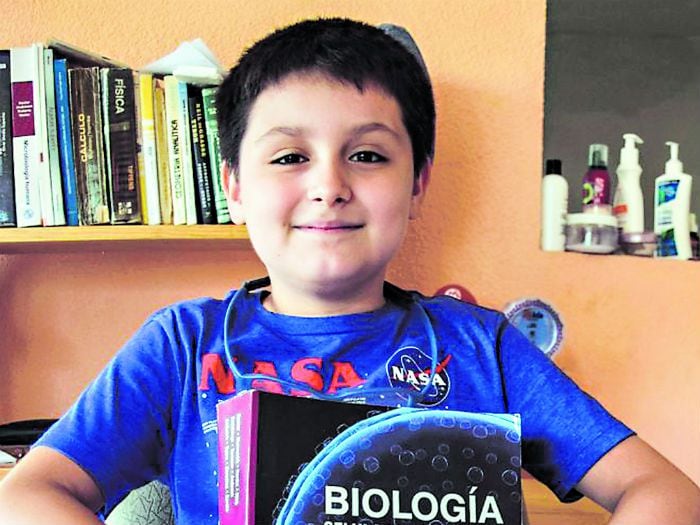 Genio de 12 años entró a física biomédica en universidad mexicana