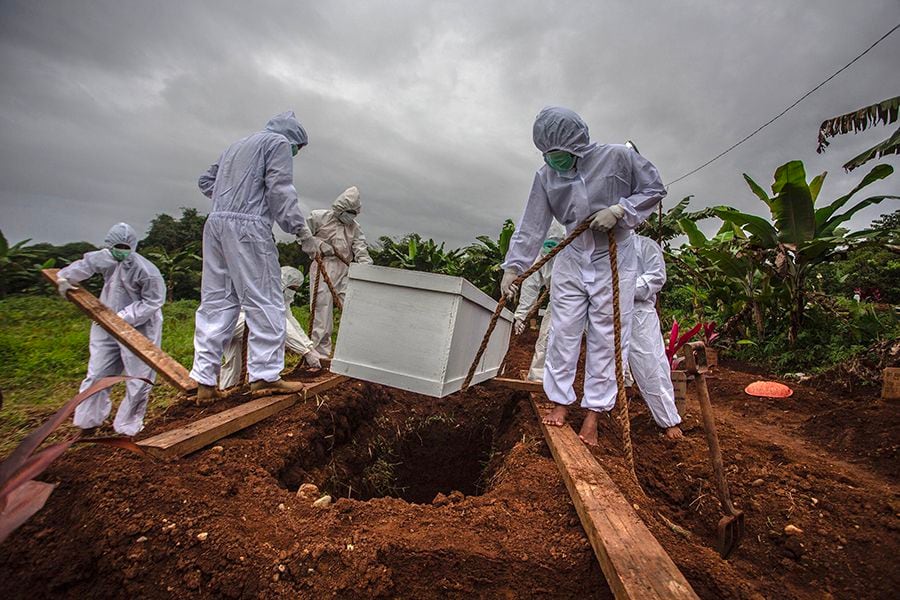 Pandemia ya supera los 2,3 millones de muertos en el mundo