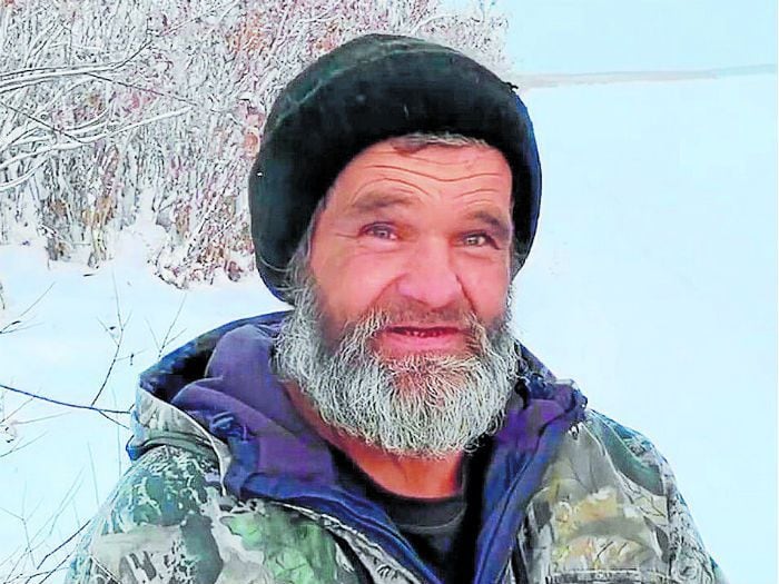 Soldado ruso vive como ermitaño en Siberia  hace 28 años