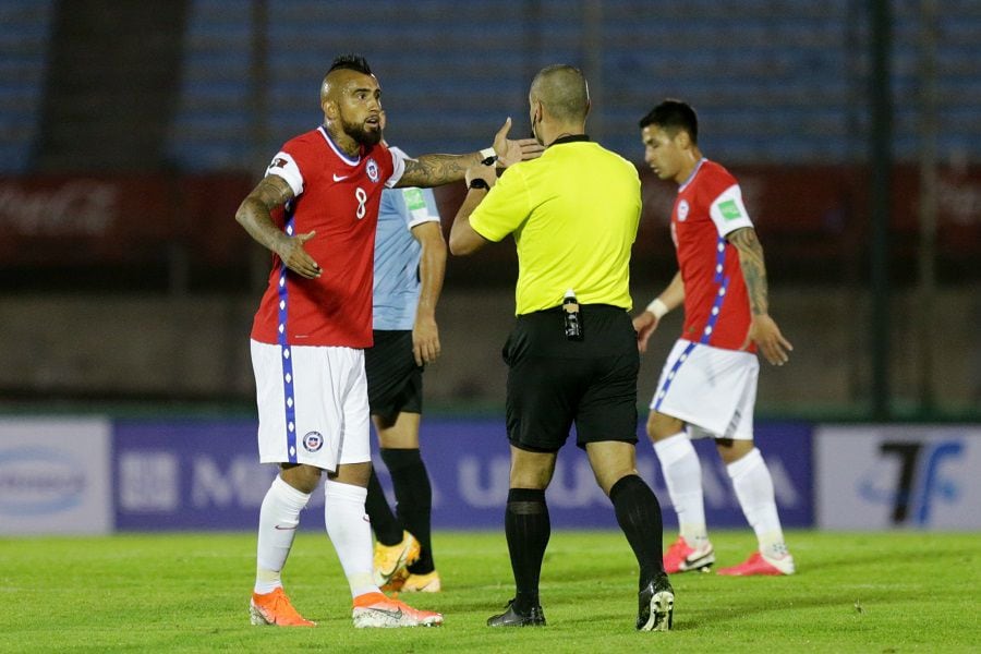 World Cup 2022 South American Qualifiers - Uruguay v Chile