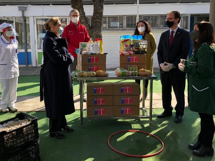 Mineduc completará la entrega de 12 millones de canastas de alimentos para niños y adolescentes