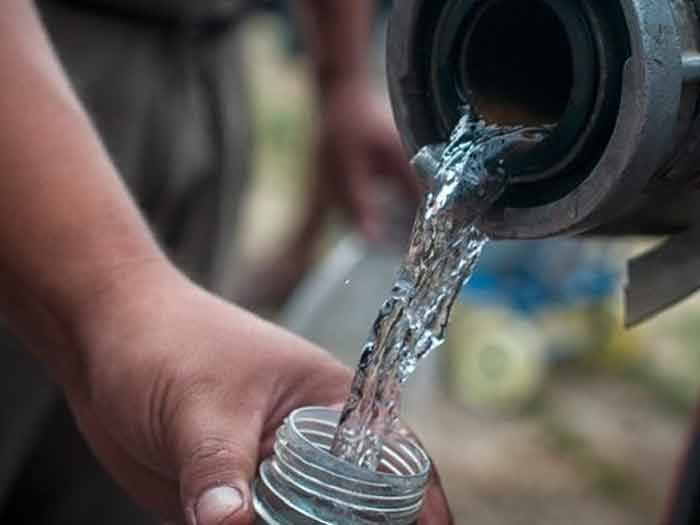 No hay corte de agua: Aguas Andinas descarta suspensión masiva de suministro en Santiago