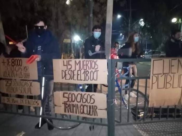 Sorprenden a Gustavo Gatica participando del cacerolazo durante la Cuenta Pública