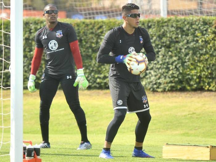 El revolucionario entrenamiento de arqueros que aplica Colo Colo