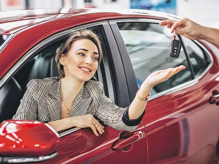 Compre su auto en línea sin que le pasen gato por liebre