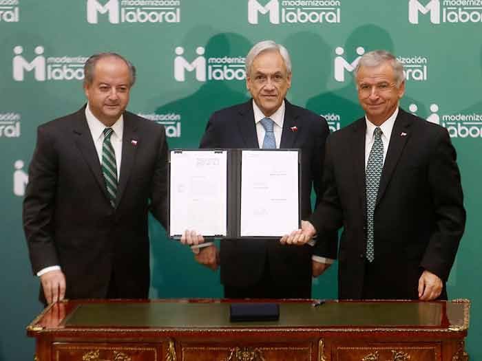 Reforma de Piñera permitiría pactar semana laboral de cuatro días