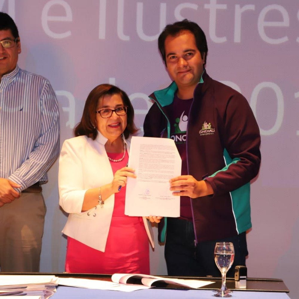 Conchalí ratificó convenio con la Seremi de Salud