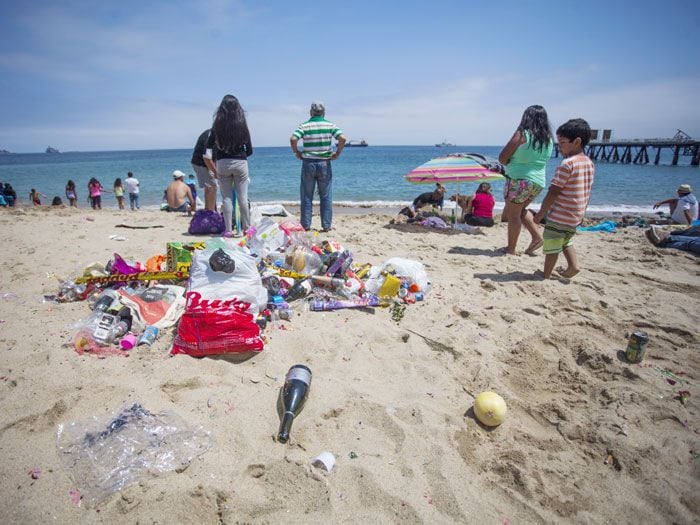 Hasta 200 lucas pagarán quienes ensucien playas o parques