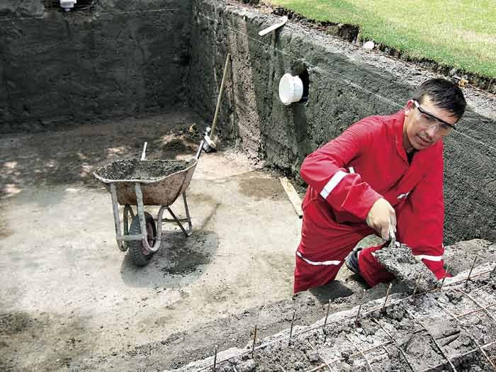 Construya una piscina firme y bella con estos consejos