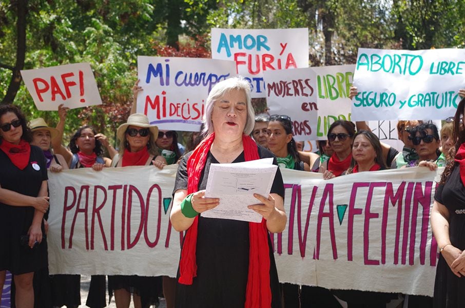 ¡PAF! ¡PAF! Ya es legal el nuevo partido feminista