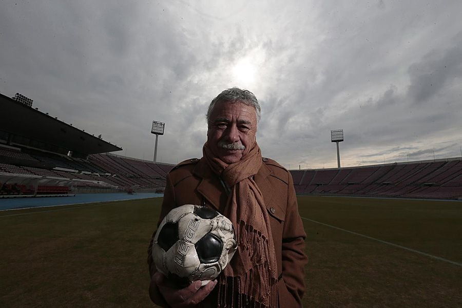 Caszely tira el tejo: “Me gustaría que la Tribuna Cordillera llevara mi nombre”