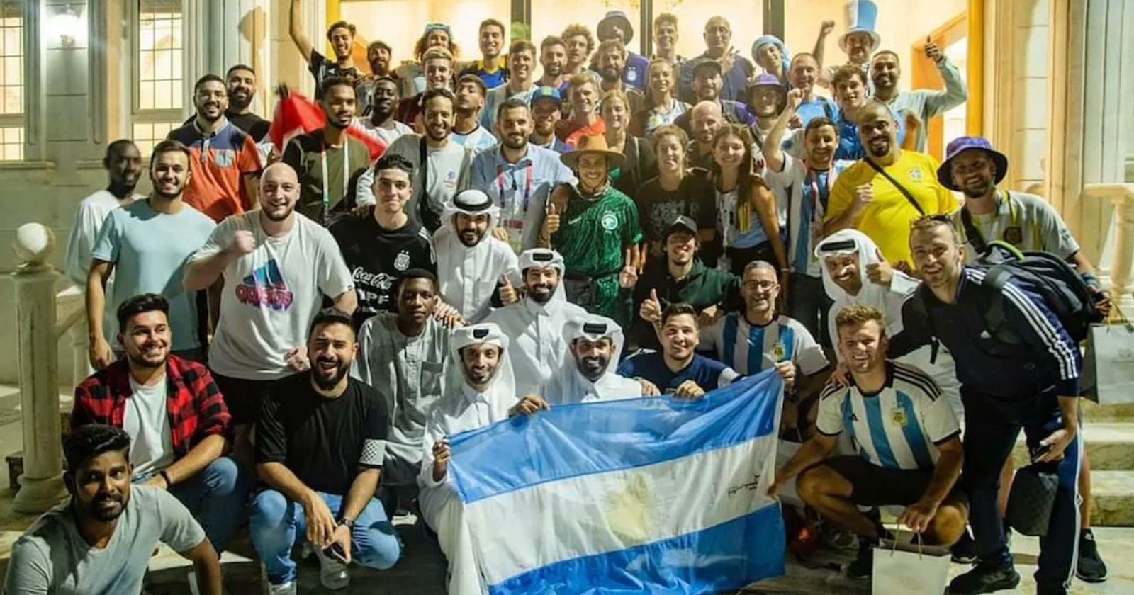 Hinchas argentinos en Qatar