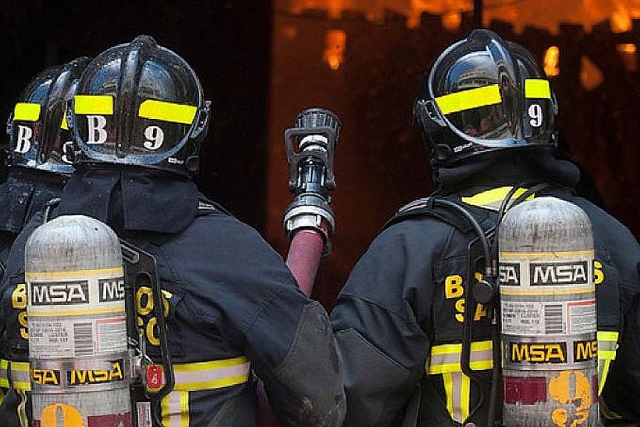 Detienen a excapitán de bomberos como presunto autor de incendios en Ralún