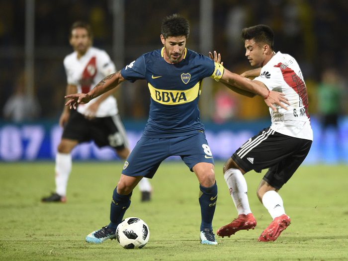 Colo Colo quiere reforzarse con el capitán de Boca Juniors