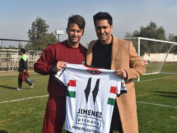 Luis Jiménez firmó en Palestino: "Estoy feliz de volver a casa"