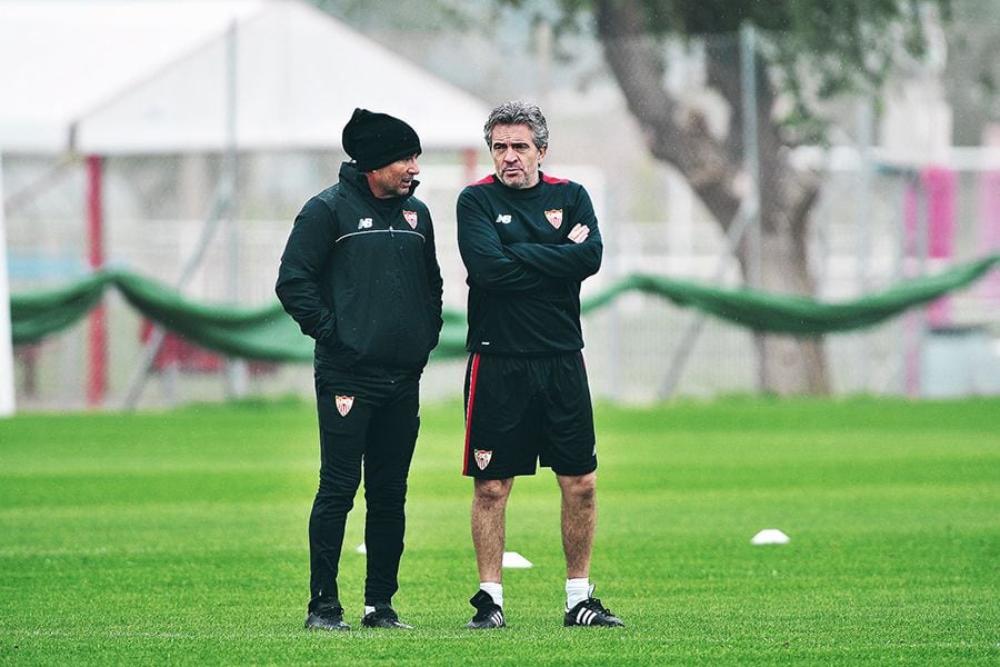 Juanma Lillo toma ventaja para asumir como nuevo entrenador de la Roja