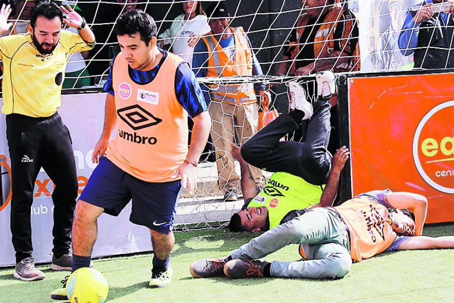 ¡Vivieron su propio clásico y se metieron en la final de la Copa La Constru!