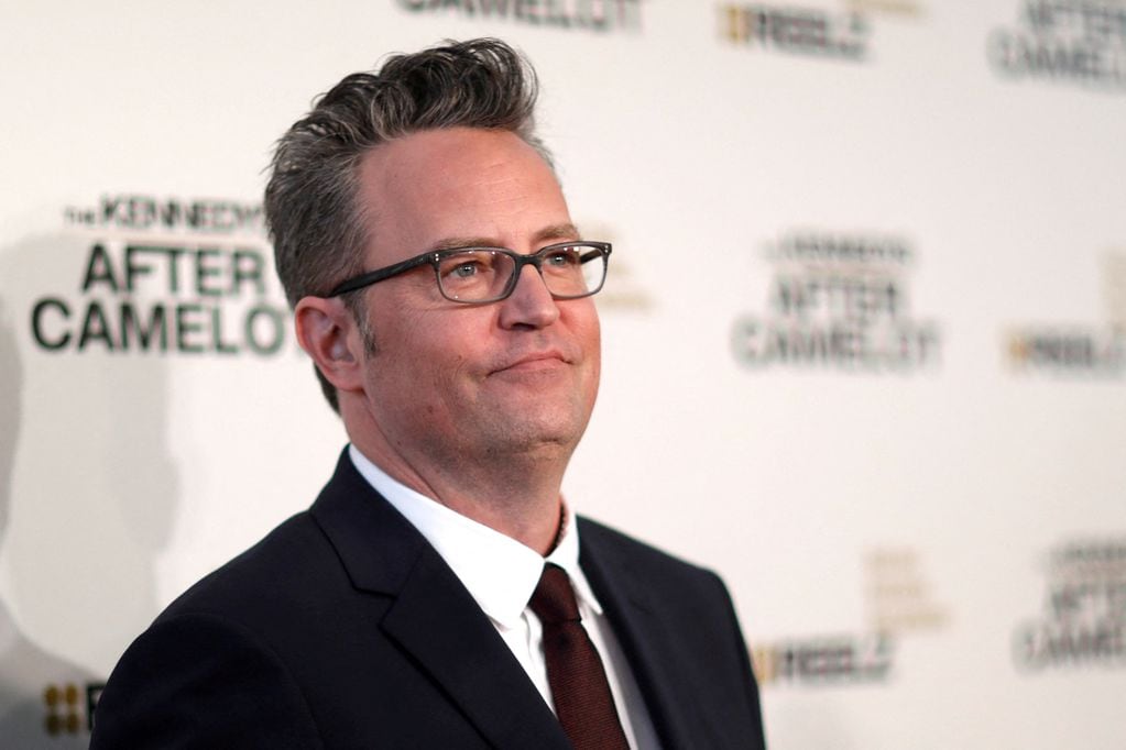 FILE PHOTO: Cast member Matthew Perry poses at the premiere of the television series "The Kennedys After Camelot" at The Paley Center for Media in Beverly Hills, California U.S., March 15, 2017.  REUTERS/Mario Anzuoni/File Photo