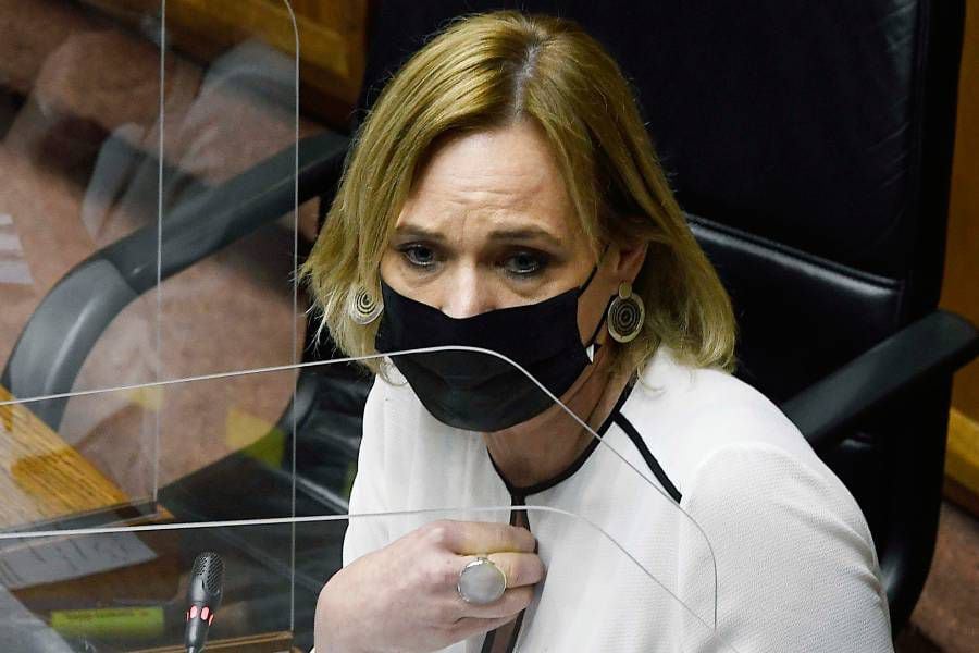 Tras votar contra el cuarto retiro: Carolina Goic denunció "amenazas graves" a la PDI