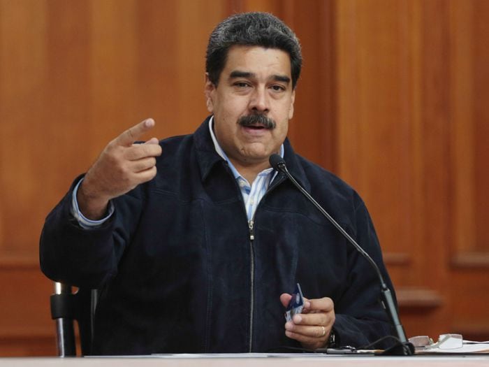 [Video] Nicolás Maduro perdió el control tras pregunta de bomberos detenidos