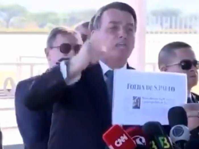 "¡Canalla y mentirosa!": Bolsonaro hizo callar a los gritos a una periodista