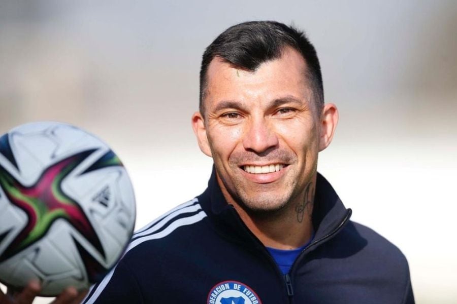 Gary Medel sorprende con foto del recuerdo de su época escolar: lo compararon con el Zafrada