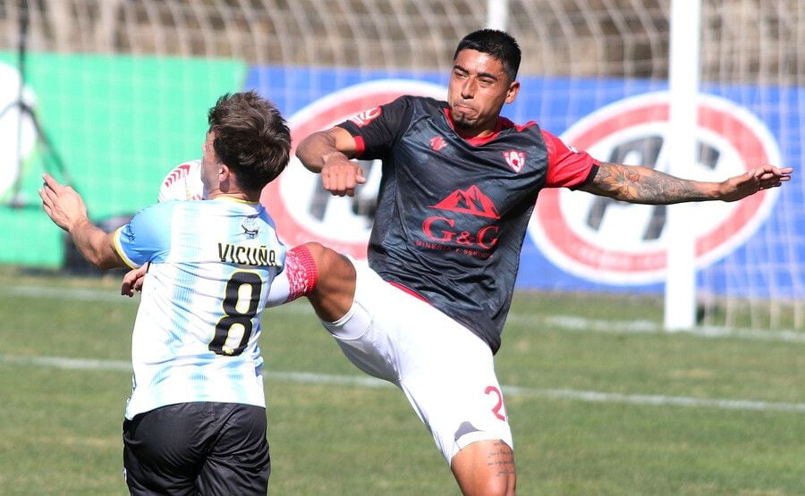 Primera B: Dep. Copiapó se aleja del título con amargo empate ante Magallanes