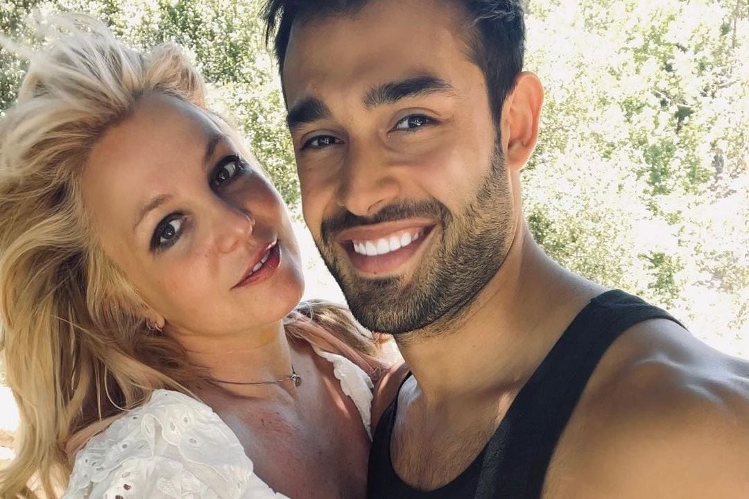 Britney Spears y su novio confirmaron que ya tienen fecha para la boda