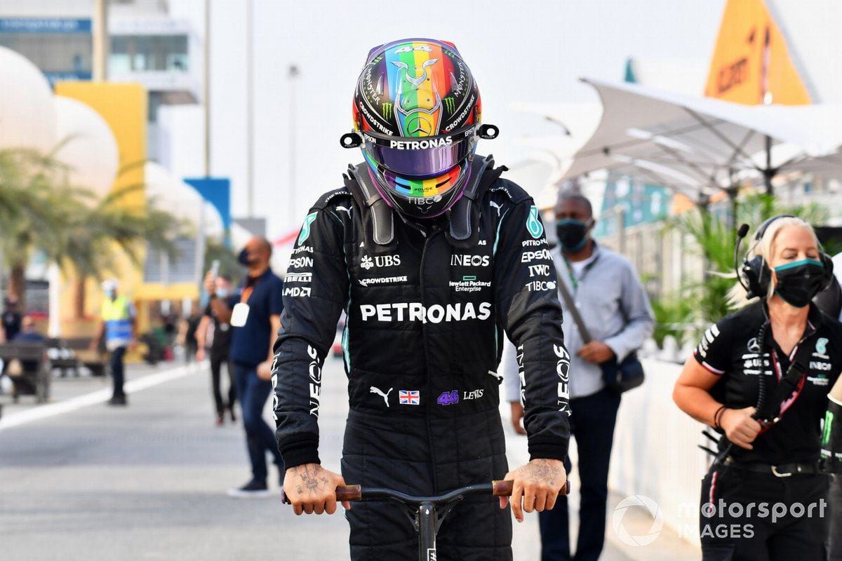 Fórmula 1: Hamilton ganó en Qatar y queda a solo ocho puntos de Verstappen