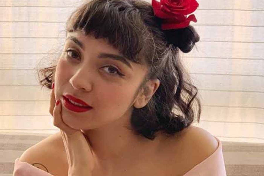 ¡15 semanas! Mon Laferte compartió tierna postal de su avanzado embarazo