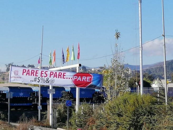 "Pare es pare #$%&@": buscan frenar accidentes en La Serena al estilo "Paty Cofré"