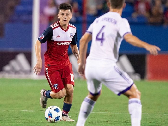 FC Dallas niega posible llegada de Pablo Aránguiz a la "U"