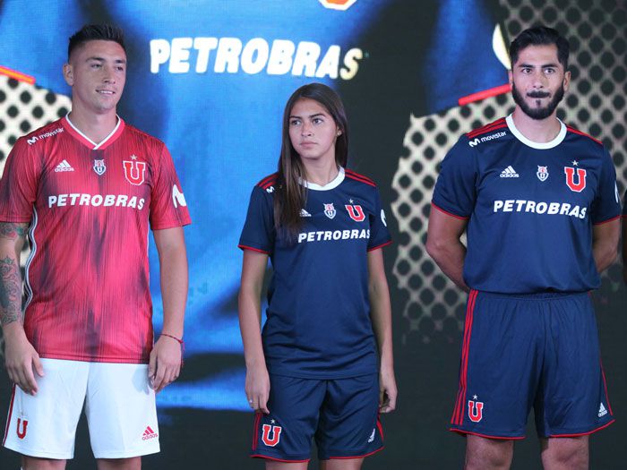 Chunchos sorprenden con camiseta "rojo sandía"