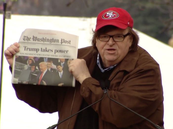 Michael Moore compara a Trump con Hitler en su nuevo documental