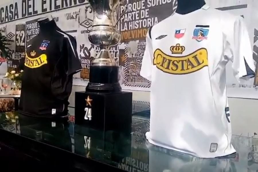 La presentación de la nueva camiseta de Colo Colo