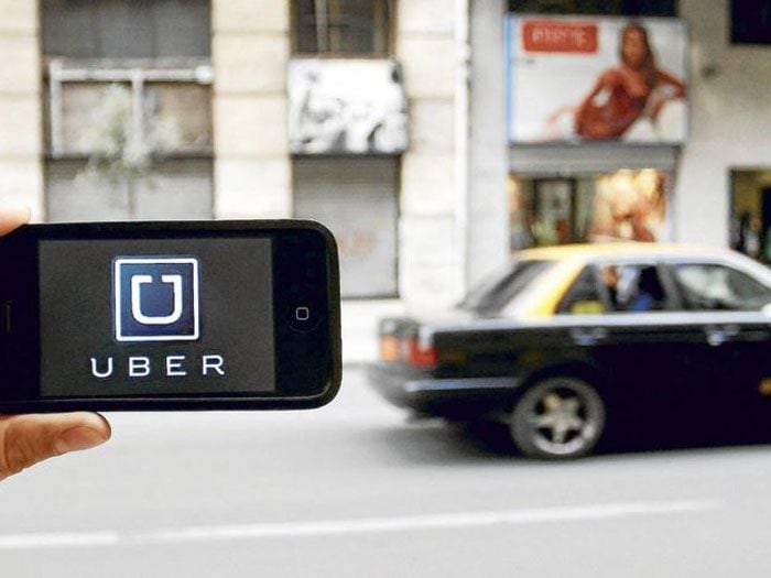 Matan a chofer de taxi tras incidente con supuesto conductor de Uber