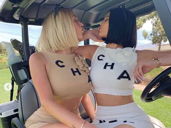 [Fotos] ¿Quién es la modelo que le "robó" un beso en la boca a Kylie Jenner?