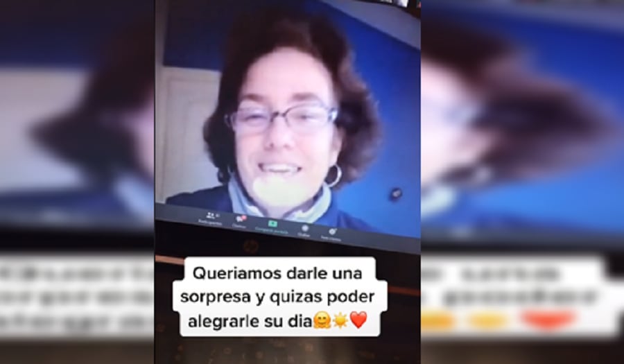 Alumnas sorprenden a profesora en medio de clases por Zoom